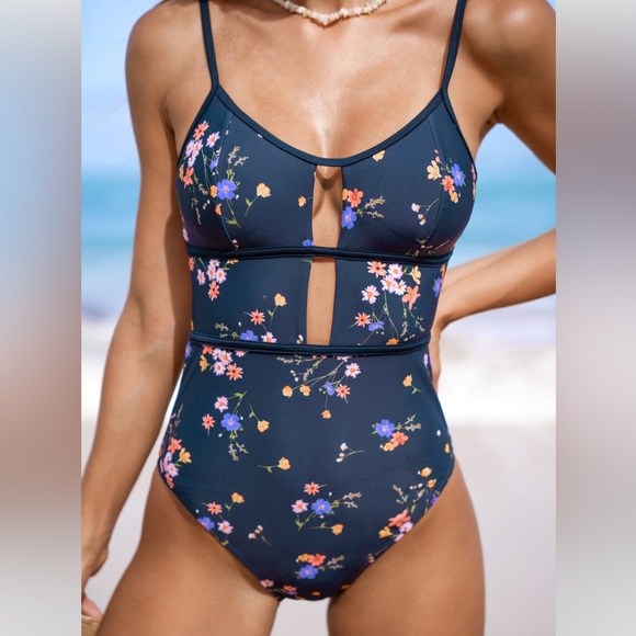 Cupshe NWOT Cheerful Navy Scoop Neck Cutout One Piece Size Med No Tags In Suit - Picture 4 of 13